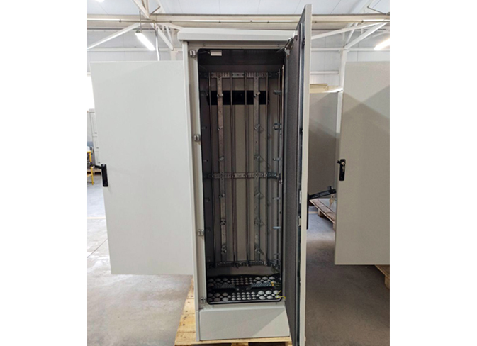 Ensuring an ongoing operation of telecom equipment in aggressive environments